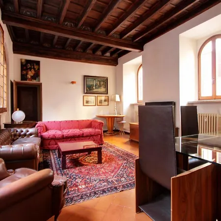 Centro Storico - Palazzo Avila '500 דירה רומא