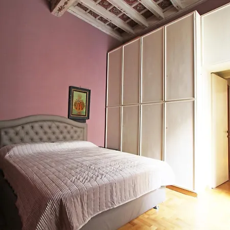 Centro Storico - Palazzo Avila '500 דירה *
